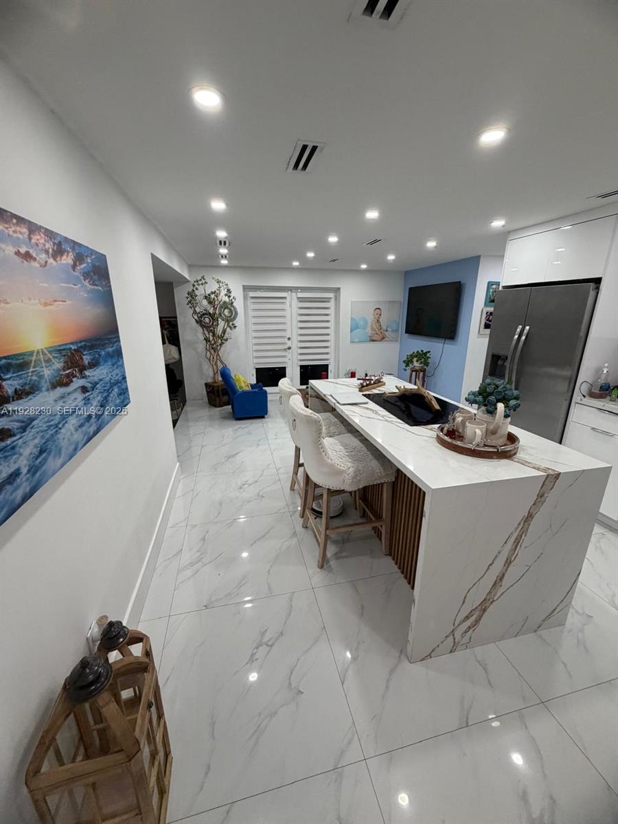 INGLESIDE PARK 1ST ADDN - Residential