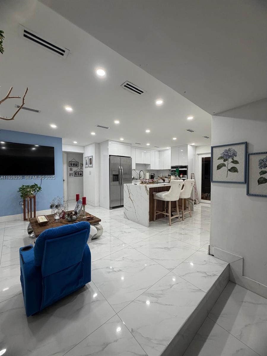 INGLESIDE PARK 1ST ADDN - Residential