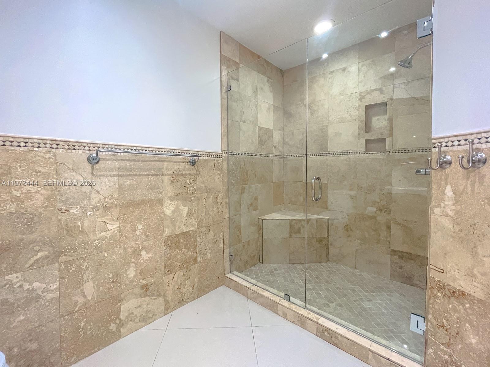 BANYAN OAKRIDGE COMMERCIA - Residential