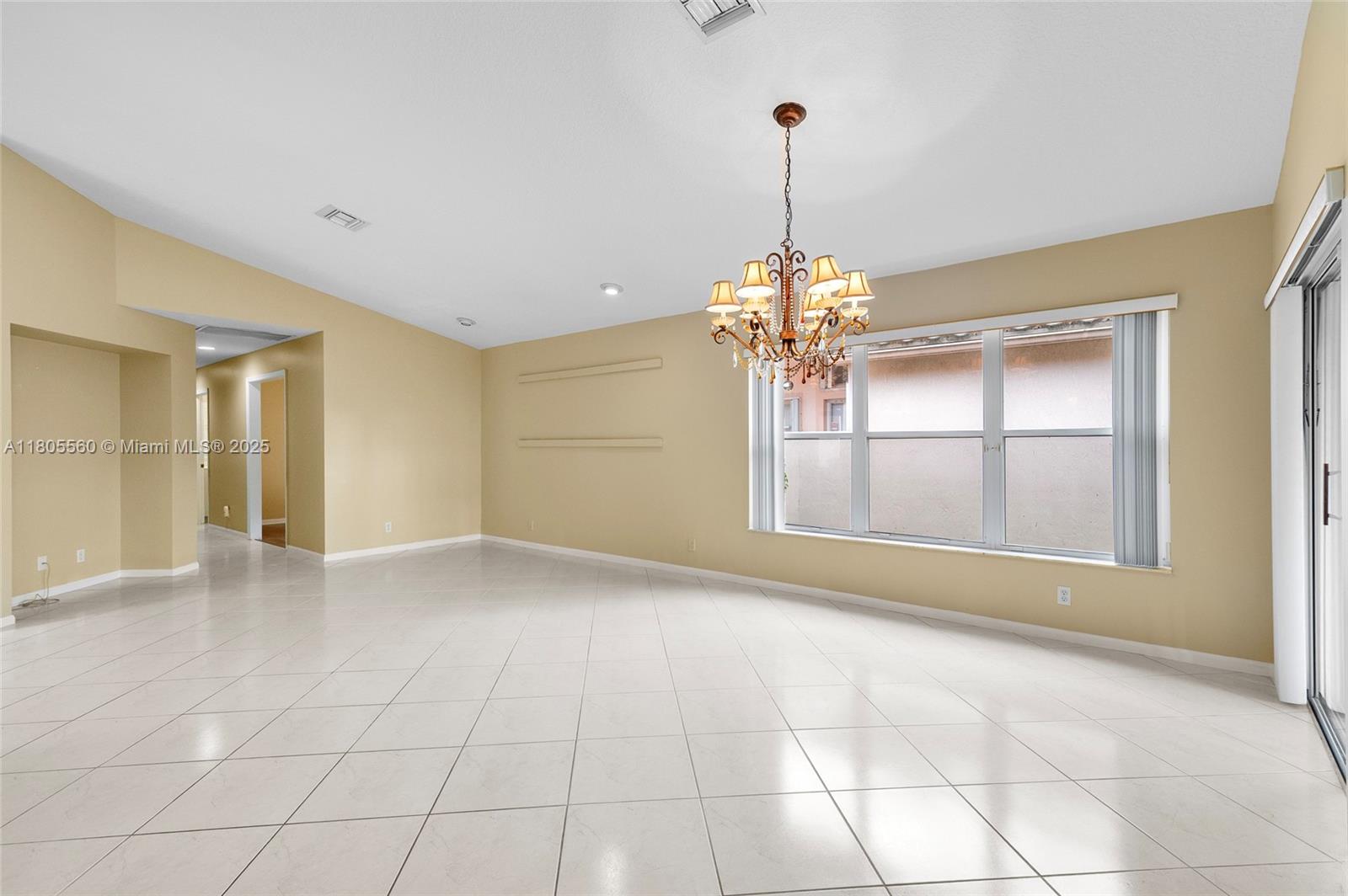 CASCADE LAKES - Residential Lease