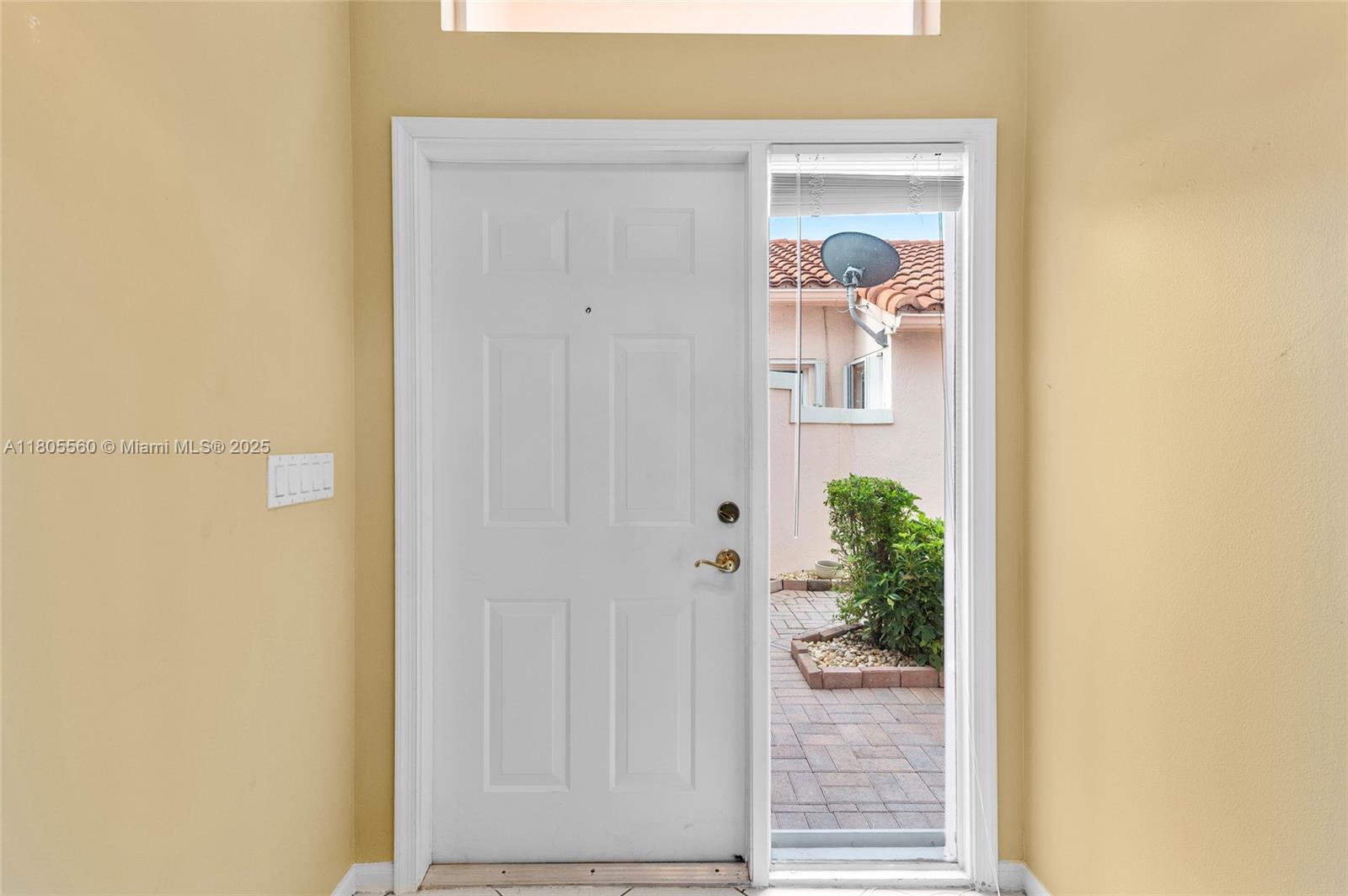 CASCADE LAKES - Residential Lease