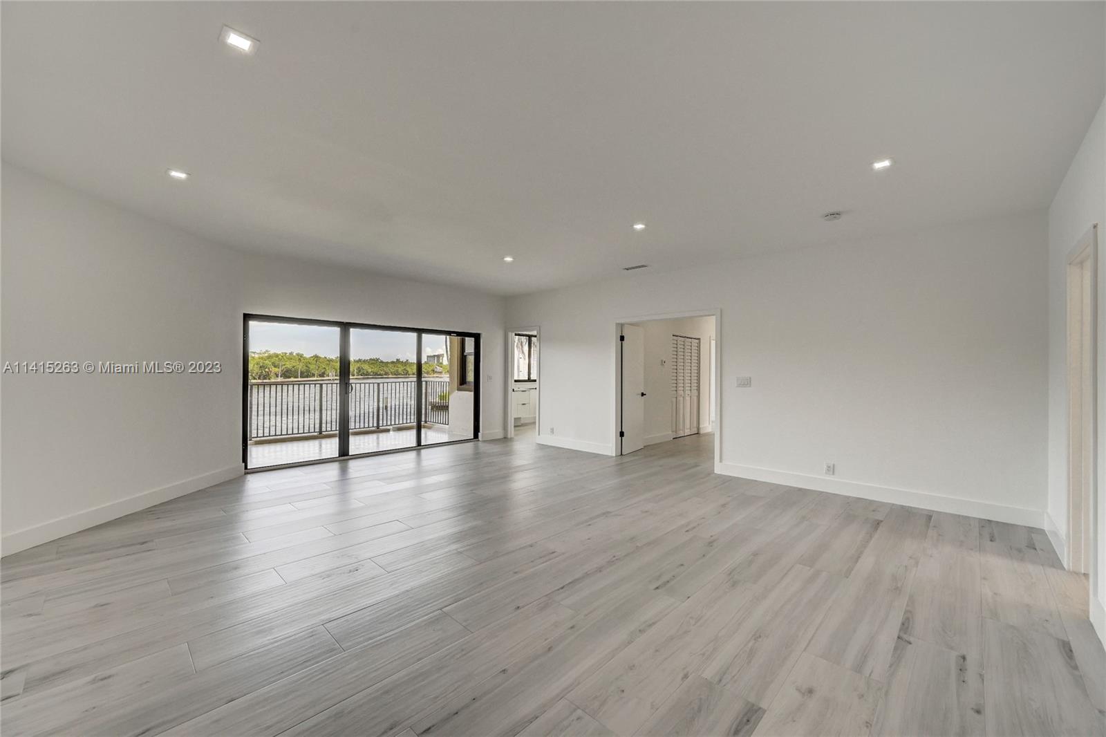 CORAL RIDGE - Residential