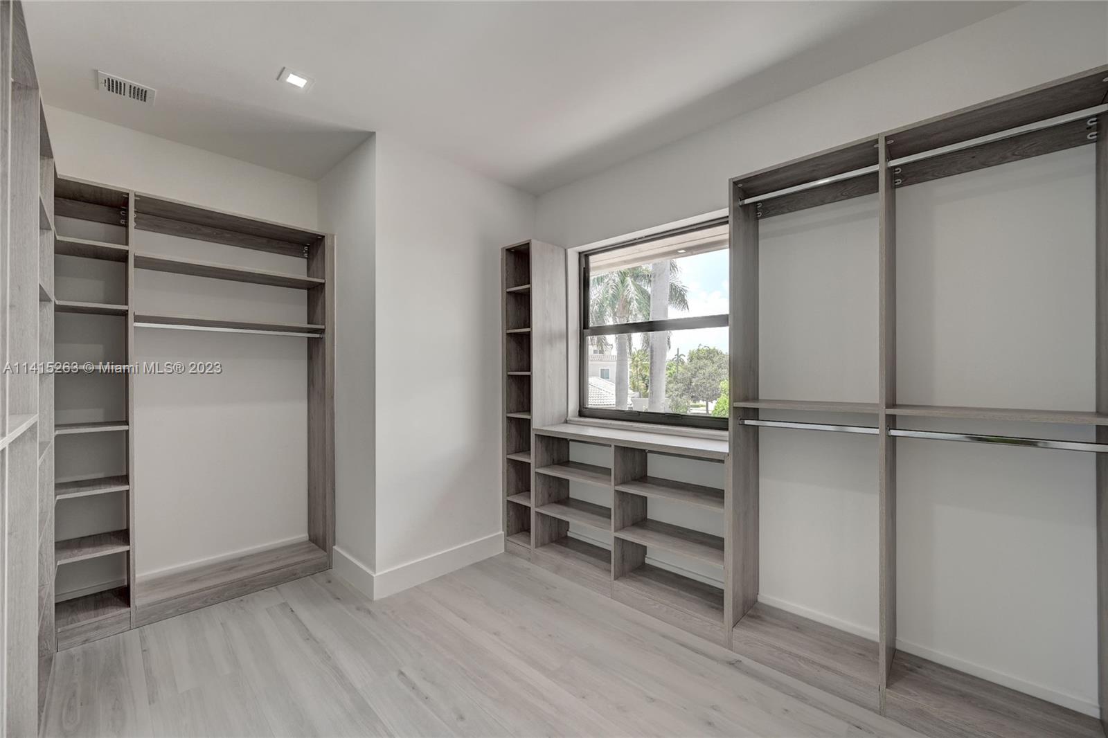 CORAL RIDGE - Residential