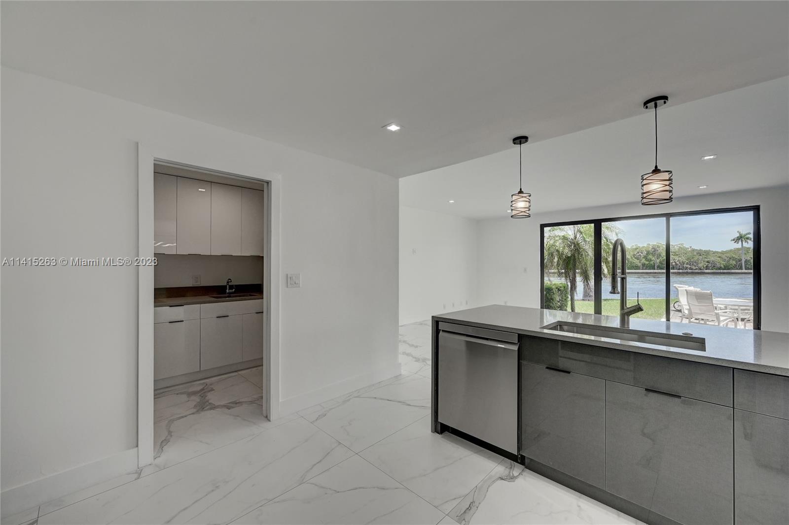 CORAL RIDGE - Residential