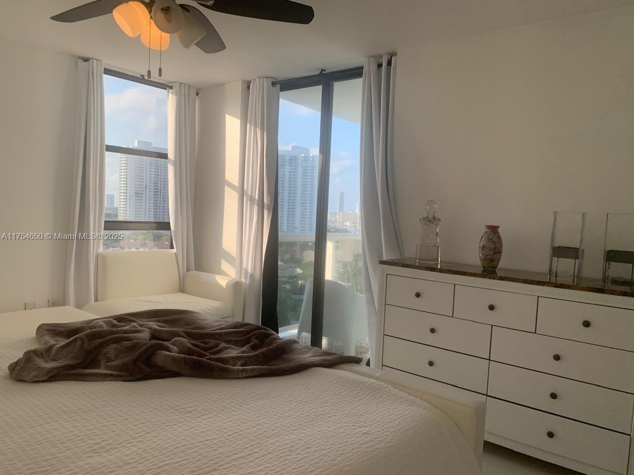 20505 E COUNTRY CLUB DR 1232