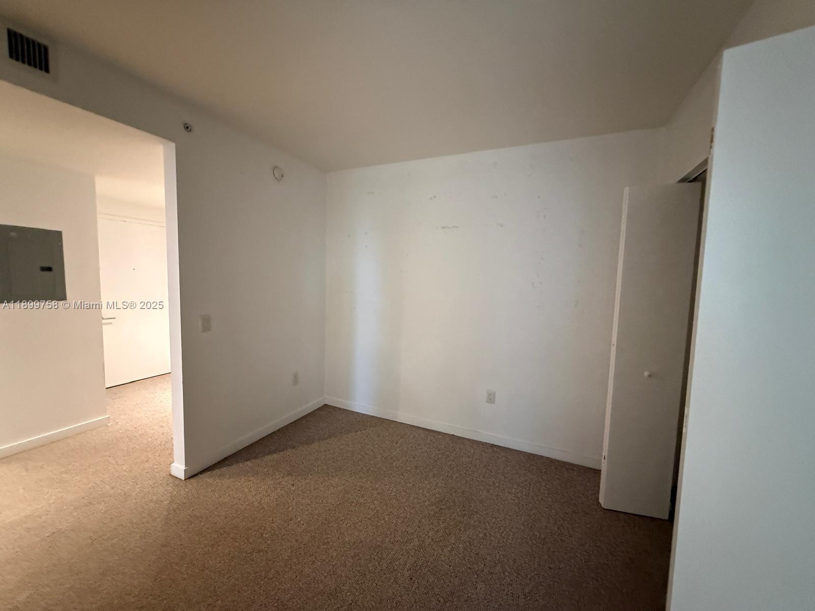 1100 MILLECENTO RESIDENCE - Residential Lease