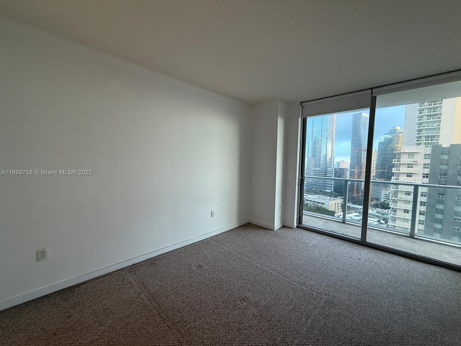 1100 MILLECENTO RESIDENCE - Residential Lease