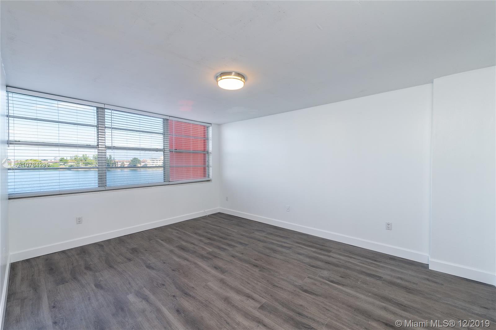 BUCKLEY TOWERS CONDO - EA - Residential Lease