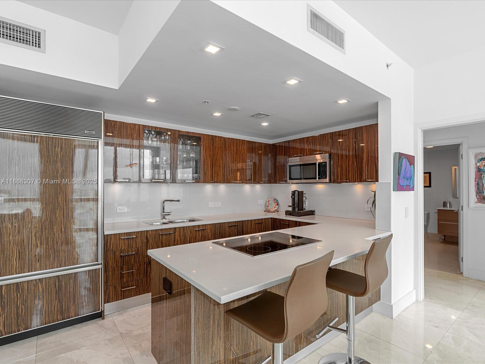 NORTH CARILLON BEACH COND - Residential