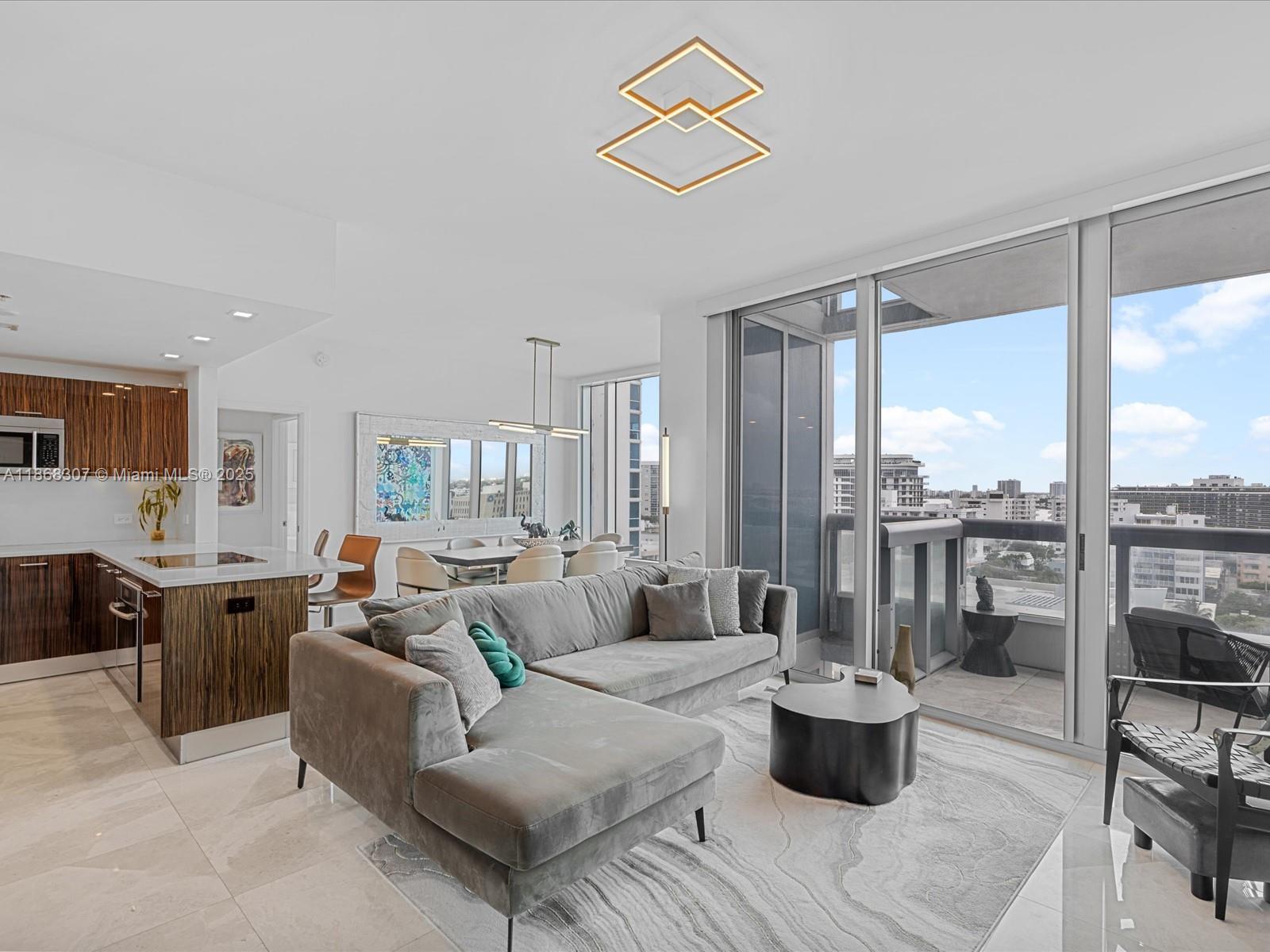 6899 Collins Ave 1010