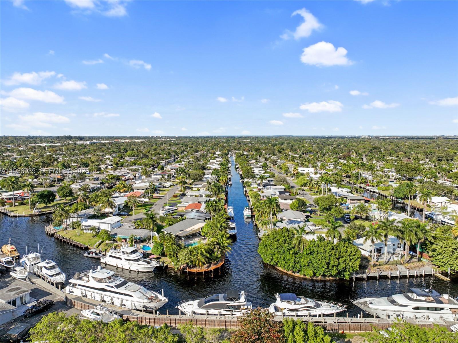 LAUDERDALE ISLES NO 2-BLK - Residential