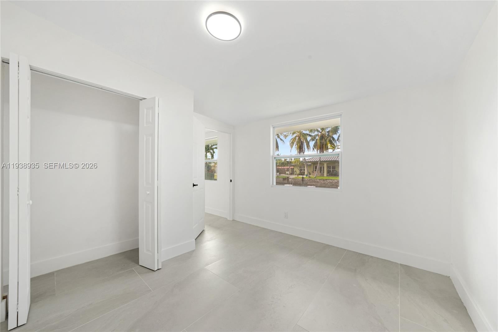 LAUDERDALE ISLES NO 2-BLK - Residential