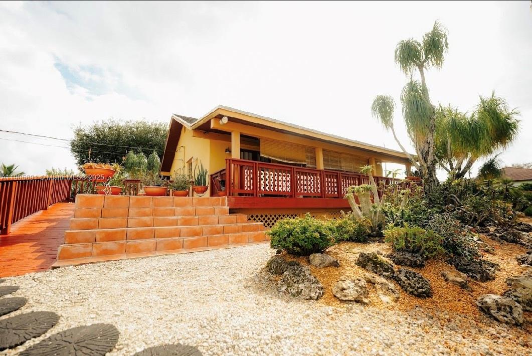 BONANZA RANCHOS - Residential