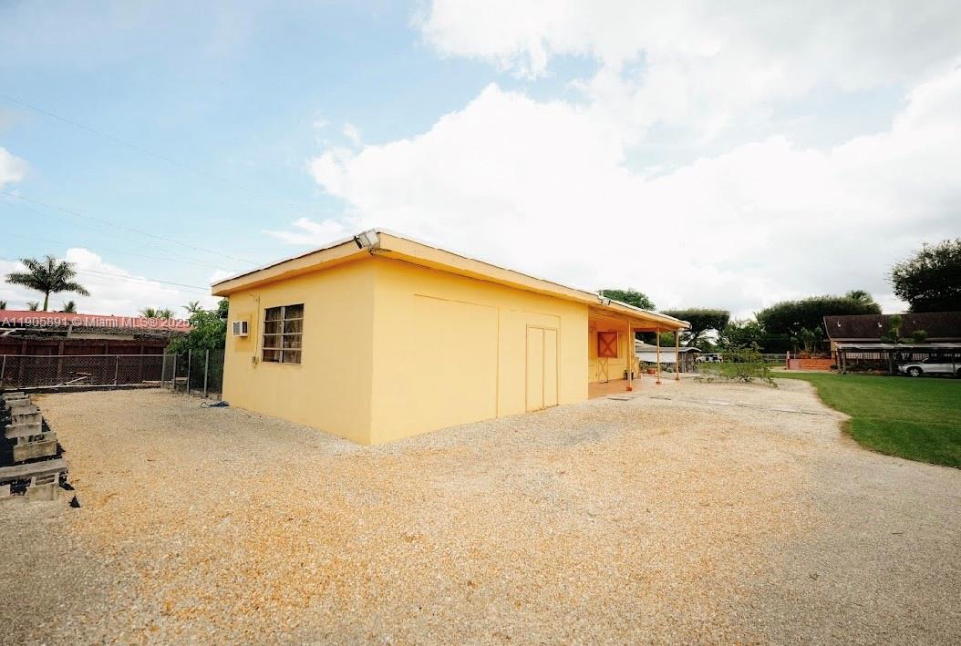 BONANZA RANCHOS - Residential