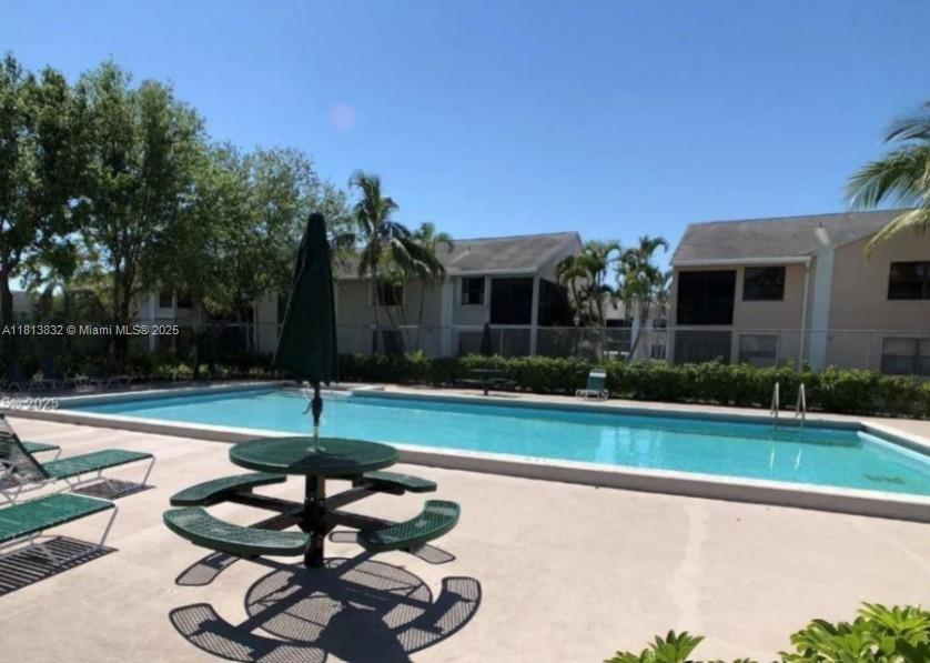 LAKESHORE CONDO #5 - Residential Lease