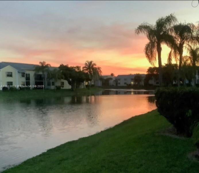 LAKESHORE CONDO #5 - Residential Lease
