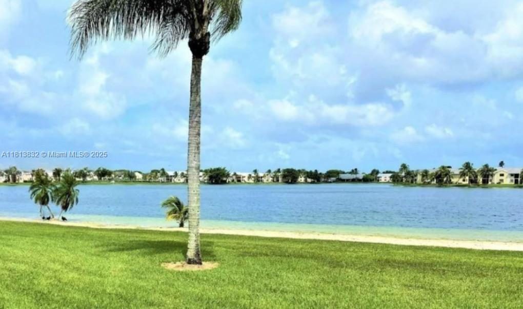 LAKESHORE CONDO #5 - Residential Lease