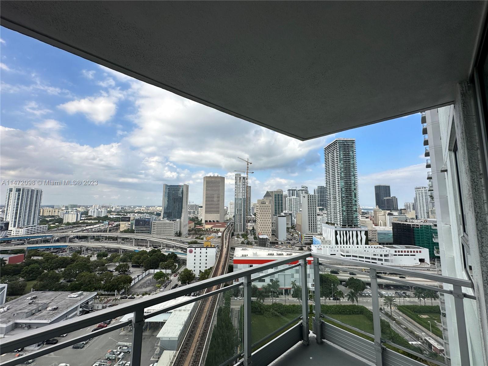 IVY CONDO - Residential Lease