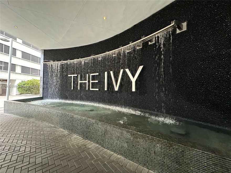 CENTRALLY LOCATED BUILDING BETWEEN BRICKELL AND MIAMI DOWNTOWN @ THE IVY TOWER -RIVERFRONT COMMUNITY-,,, VERY CLOSE TO CITY BRICKELL CENTER,,, 1BED/1BATH + BALCONY,,,24X24 .STEEL APPLIANCES,,, SKYLINE VIEWS OVER THE MAGIC CITY,,, 1 ASSIGNED PARKING SPACE,,, POOL, GYM, VALET AND MUCH MORE,,,(BROKER/AGENTS PLEASE READ BROKERS REMARKS BEFORE CONTACTING AGENT TO SCHEDULE),,,VACANT AND READY TO MOVE-IN.