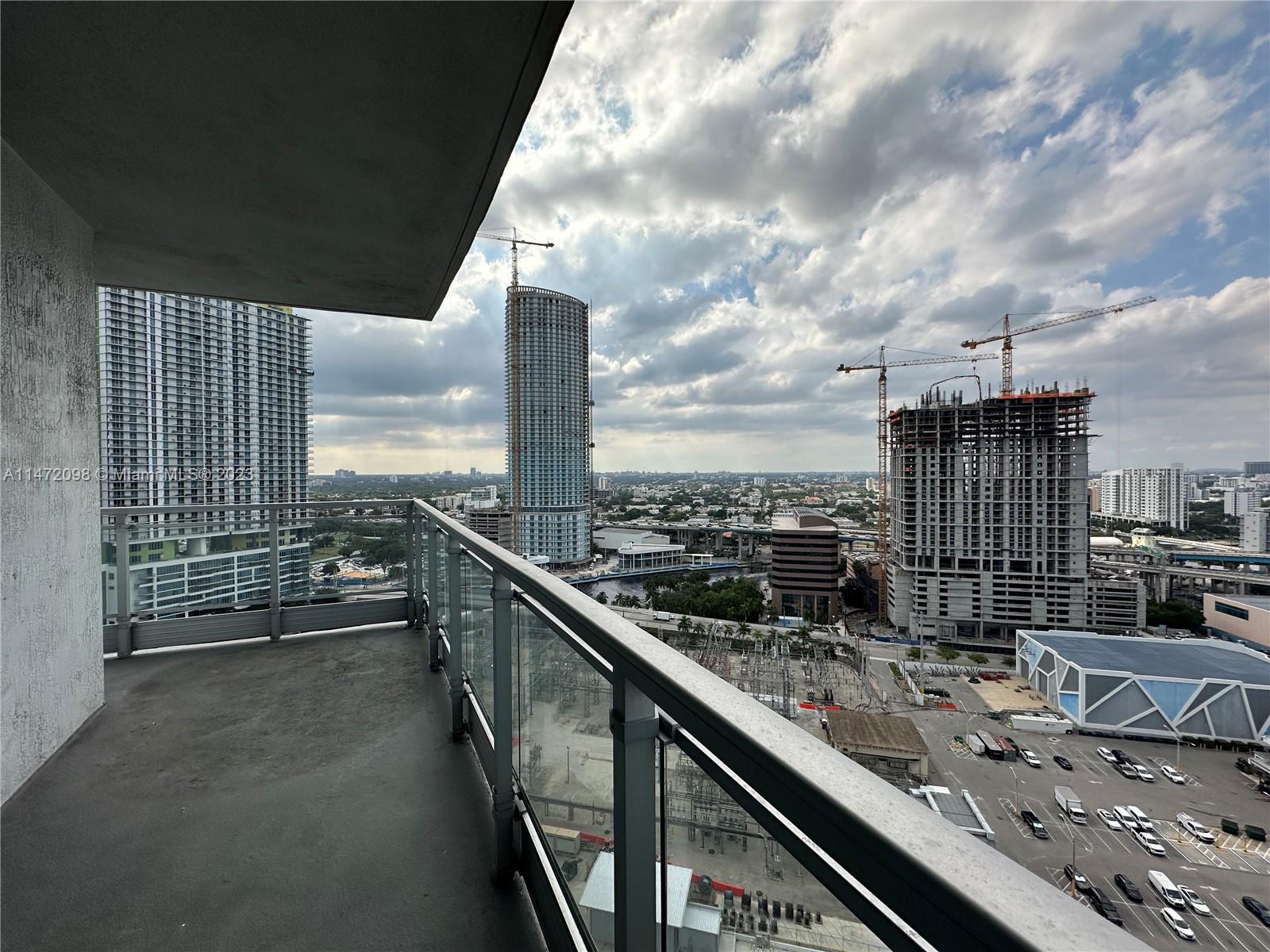 IVY CONDO - Residential Lease