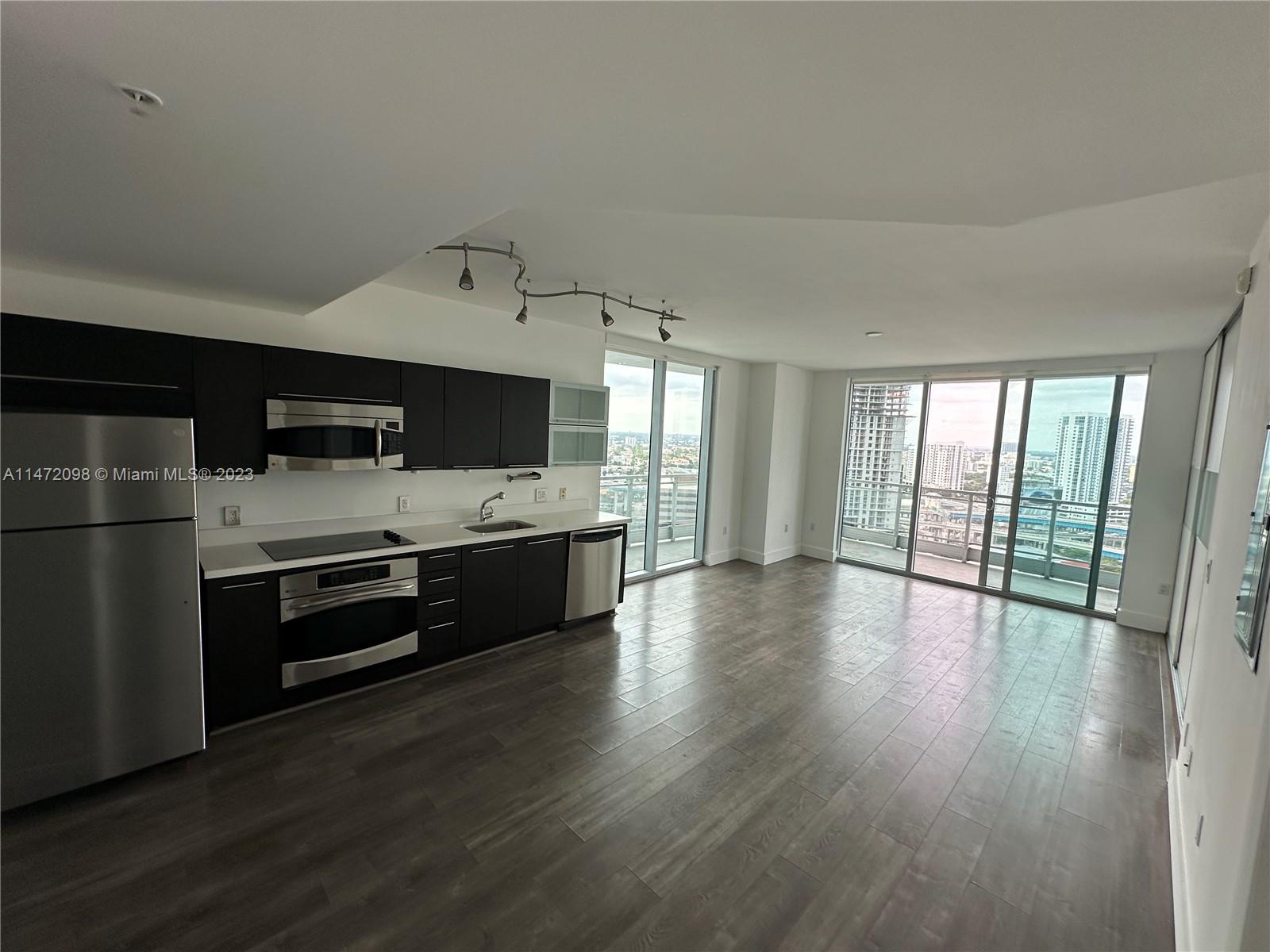 IVY CONDO - Residential Lease