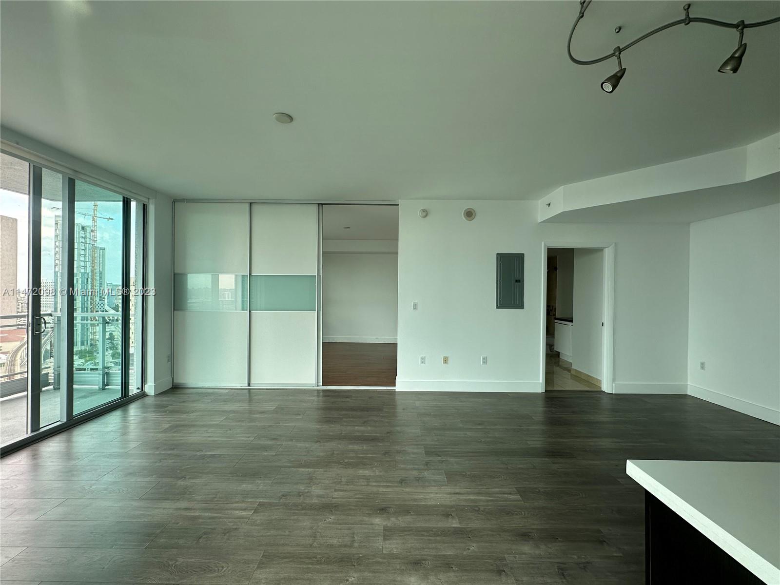 IVY CONDO - Residential Lease