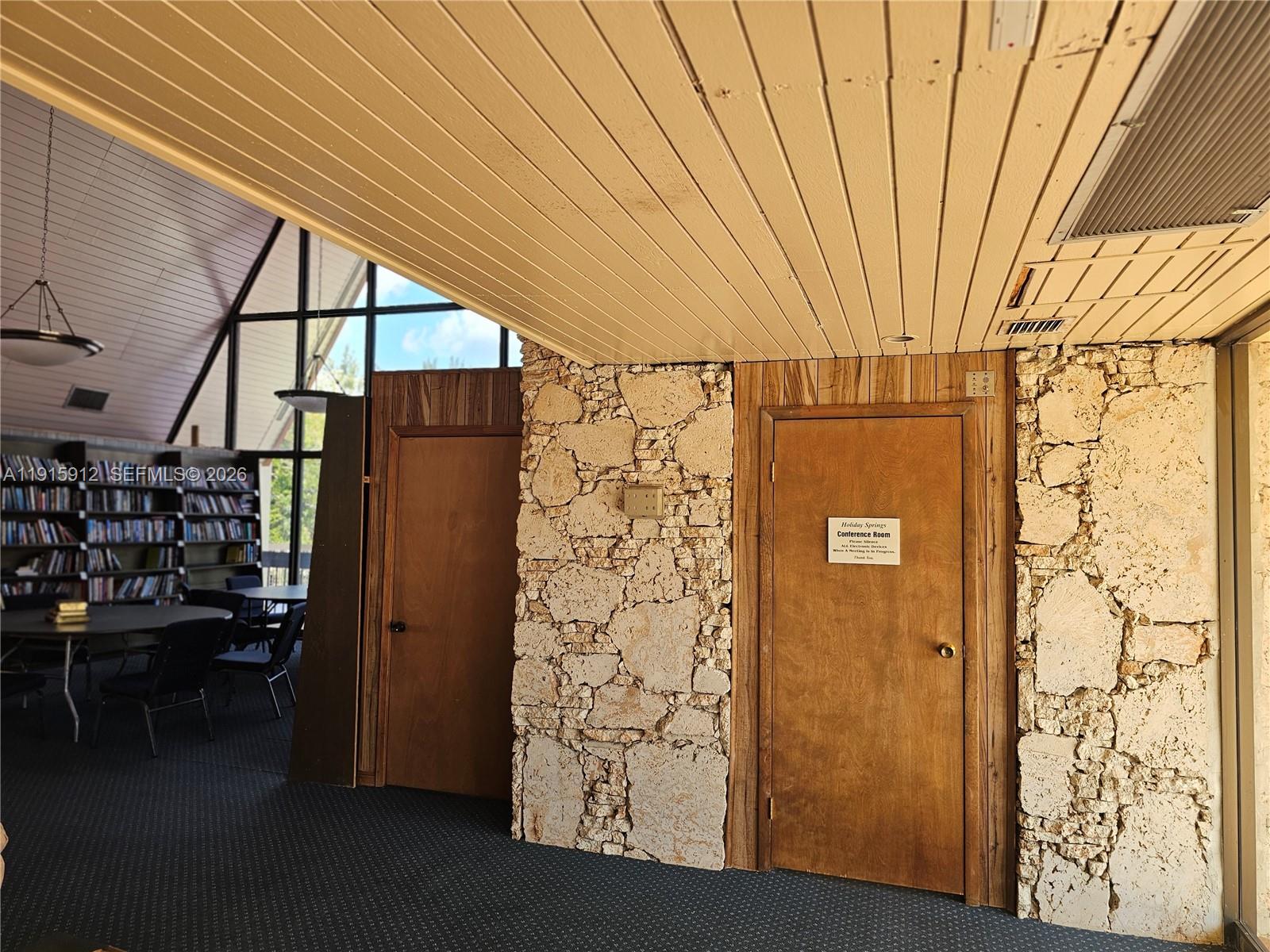 HOLIDAY SPRINGS VILLAGE 1 - Residential