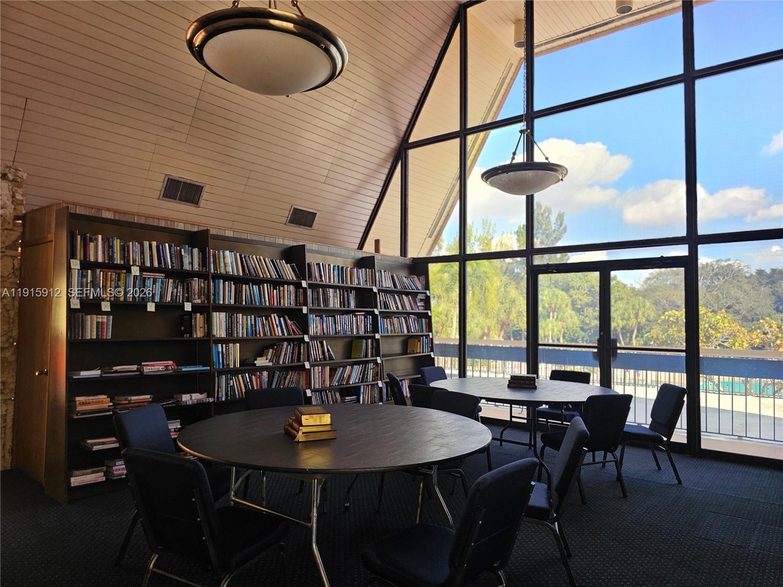 HOLIDAY SPRINGS VILLAGE 1 - Residential