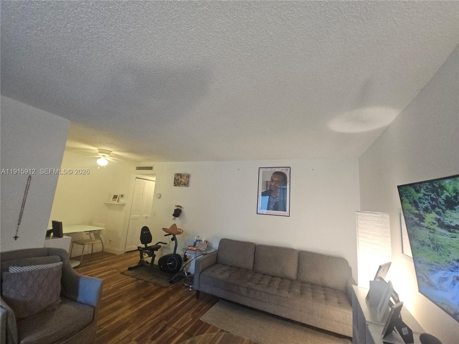 HOLIDAY SPRINGS VILLAGE 1 - Residential