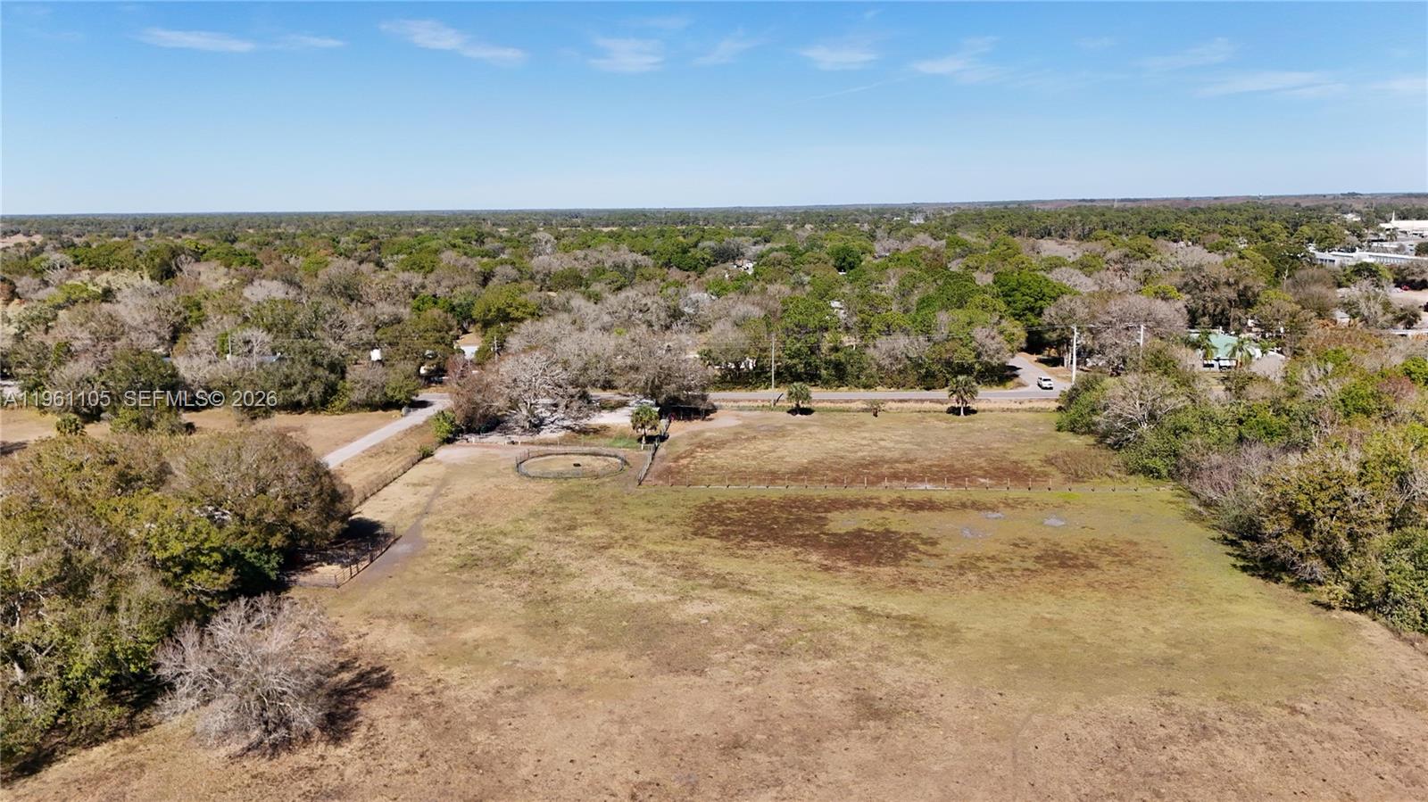 WHISPERING PINES - Land