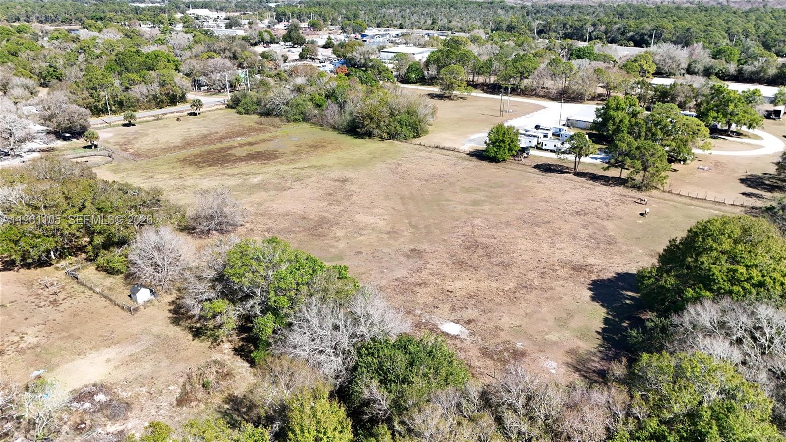 WHISPERING PINES - Land