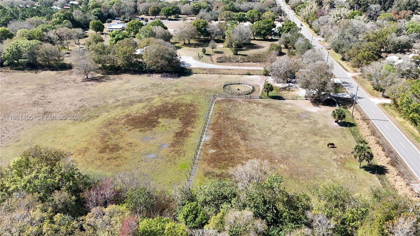 WHISPERING PINES - Land