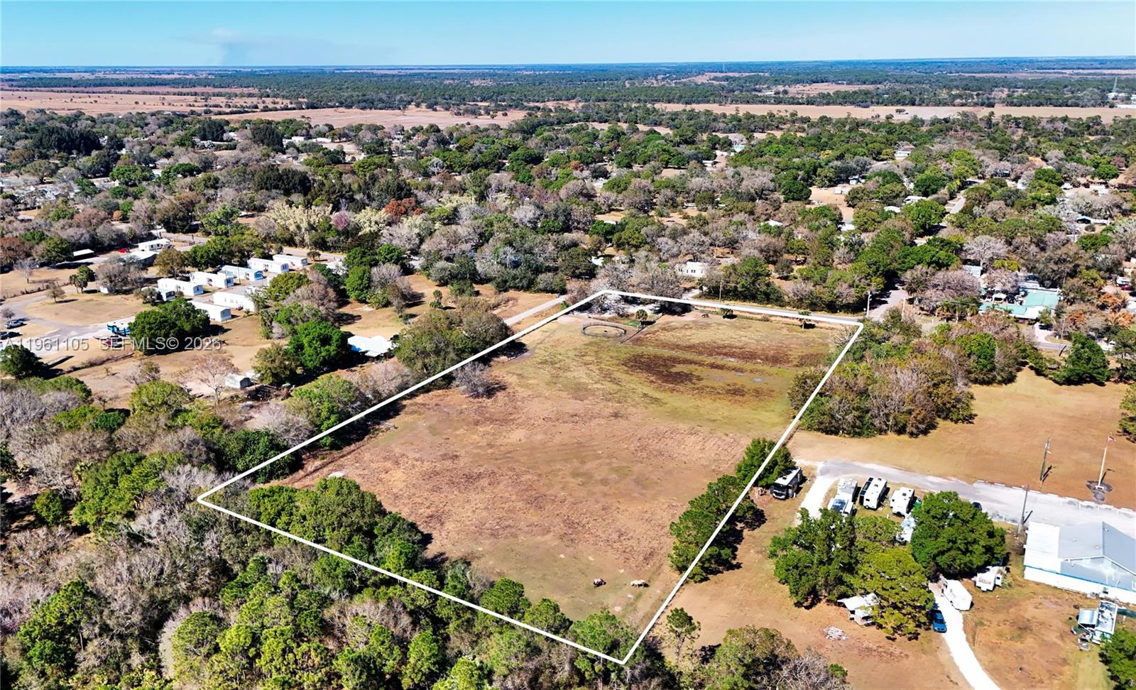 WHISPERING PINES - Land