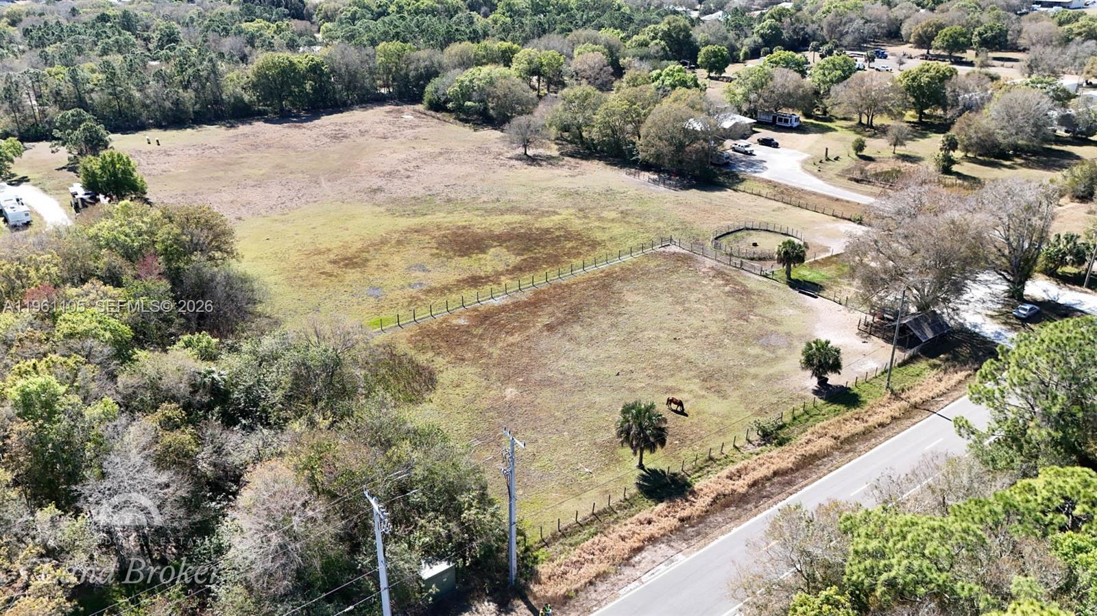 WHISPERING PINES - Land