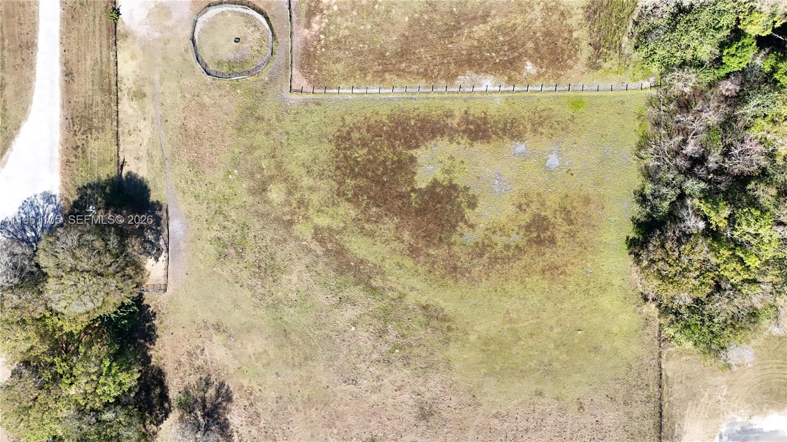 WHISPERING PINES - Land