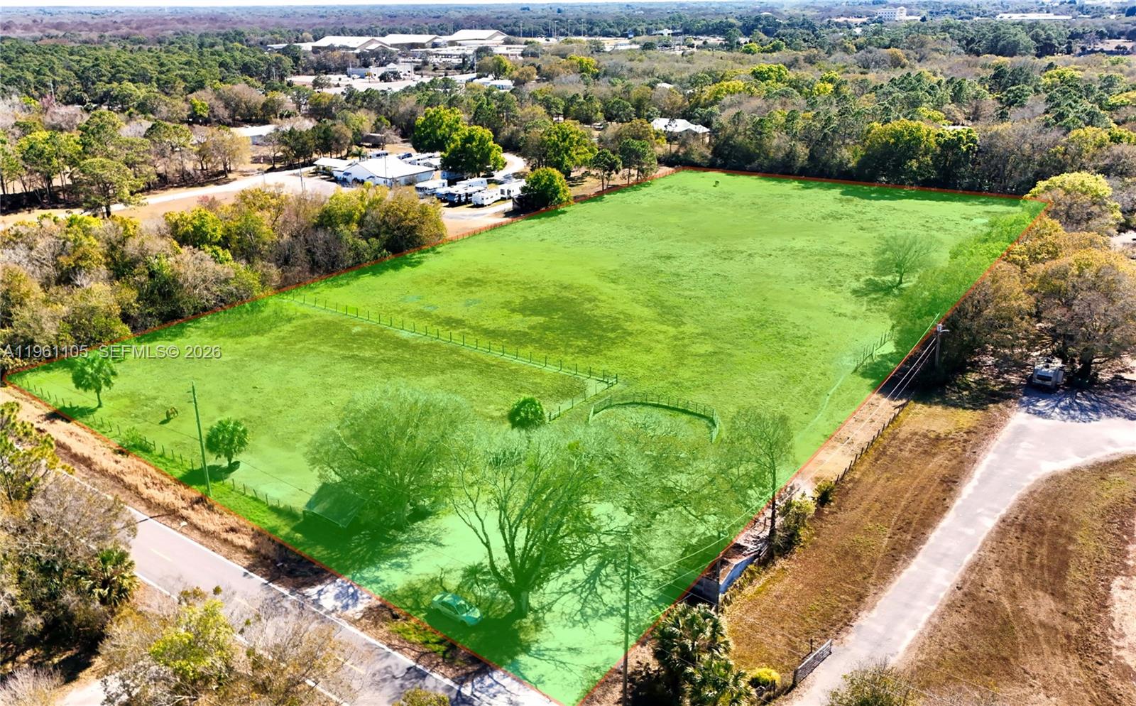 WHISPERING PINES - Land