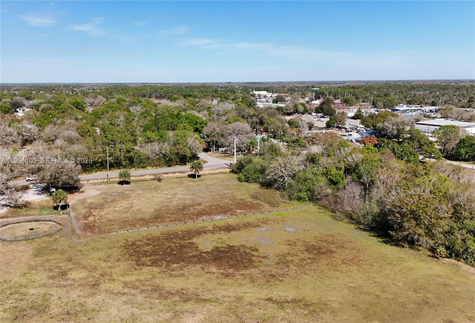 WHISPERING PINES - Land