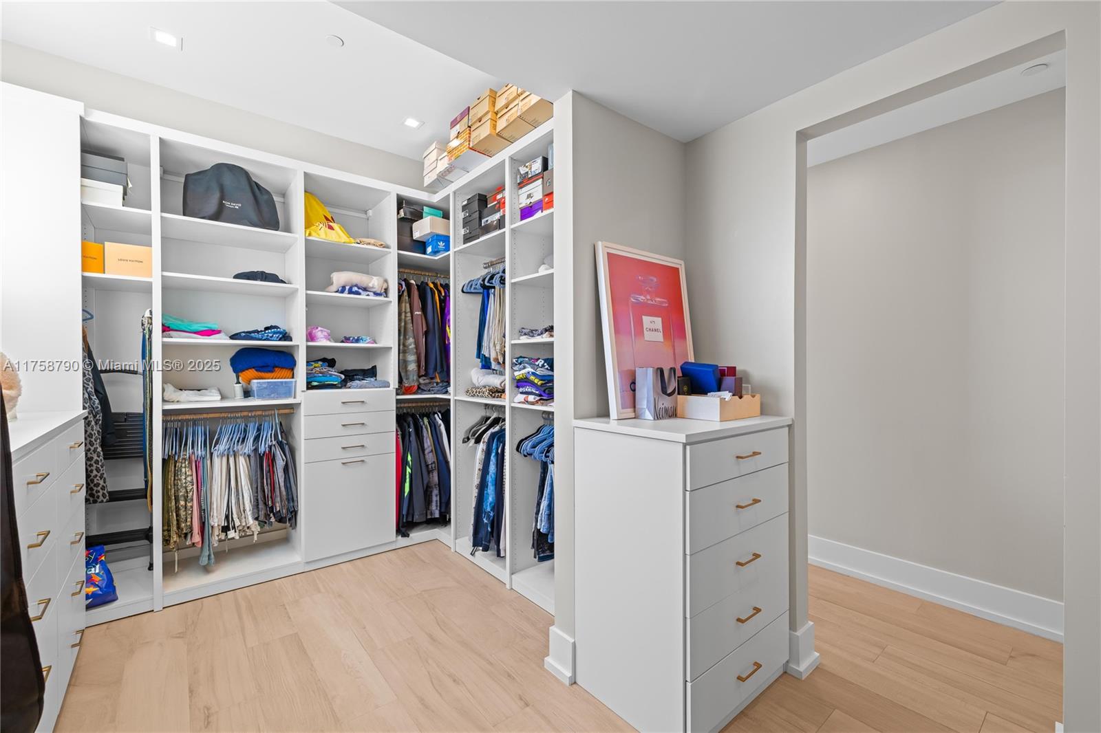 Space 01 - Residential