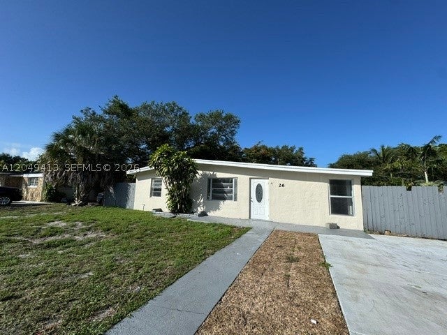 26 Virginia Rd, West Park FL 33023