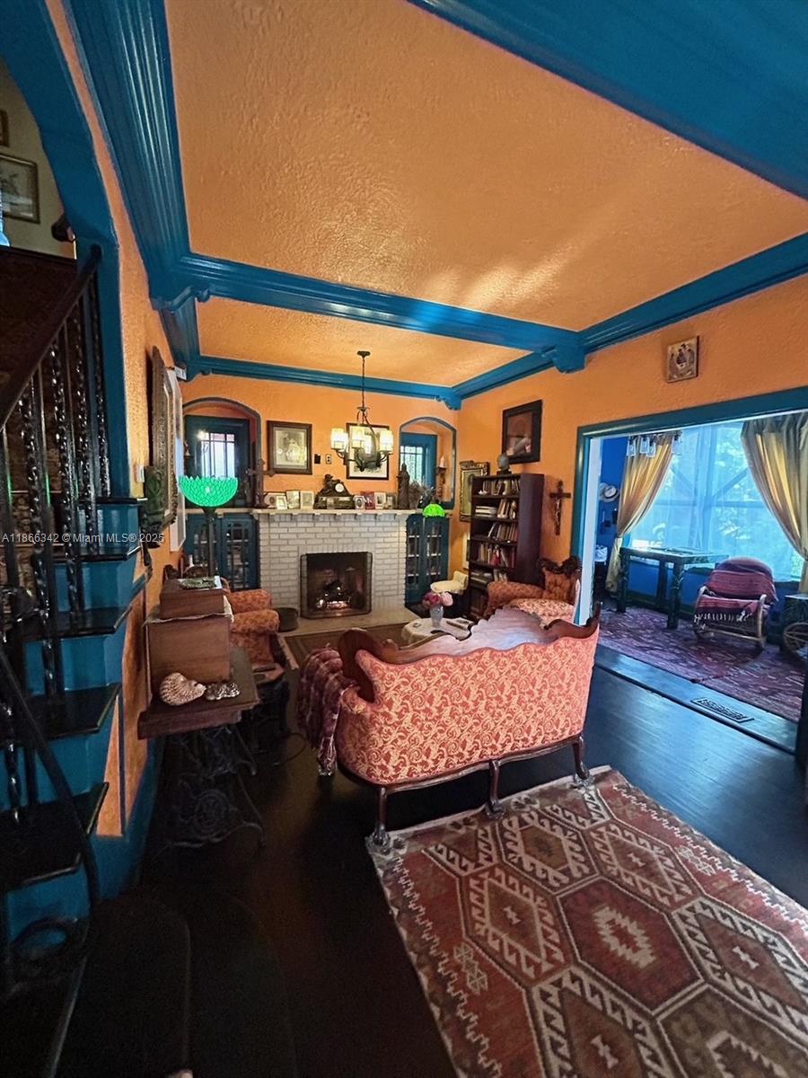 BILTMORE SUB - Residential Lease