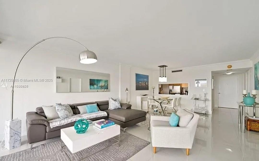 Rental Property at 155 Ocean Lane Dr 907, Key Biscayne, Miami-Dade County, Florida - Bedrooms: 1 
Bathrooms: 2  - $4,500 MO.