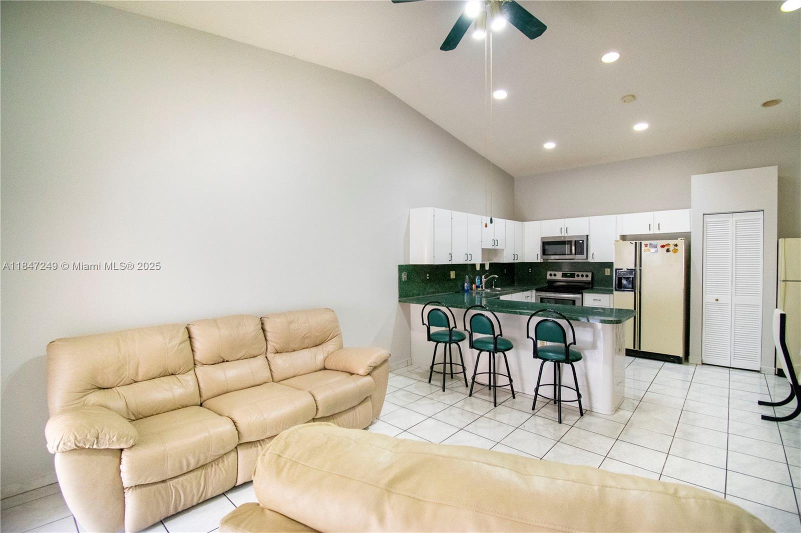 BIRD LAKES SOUTH SEC 2 - Residential