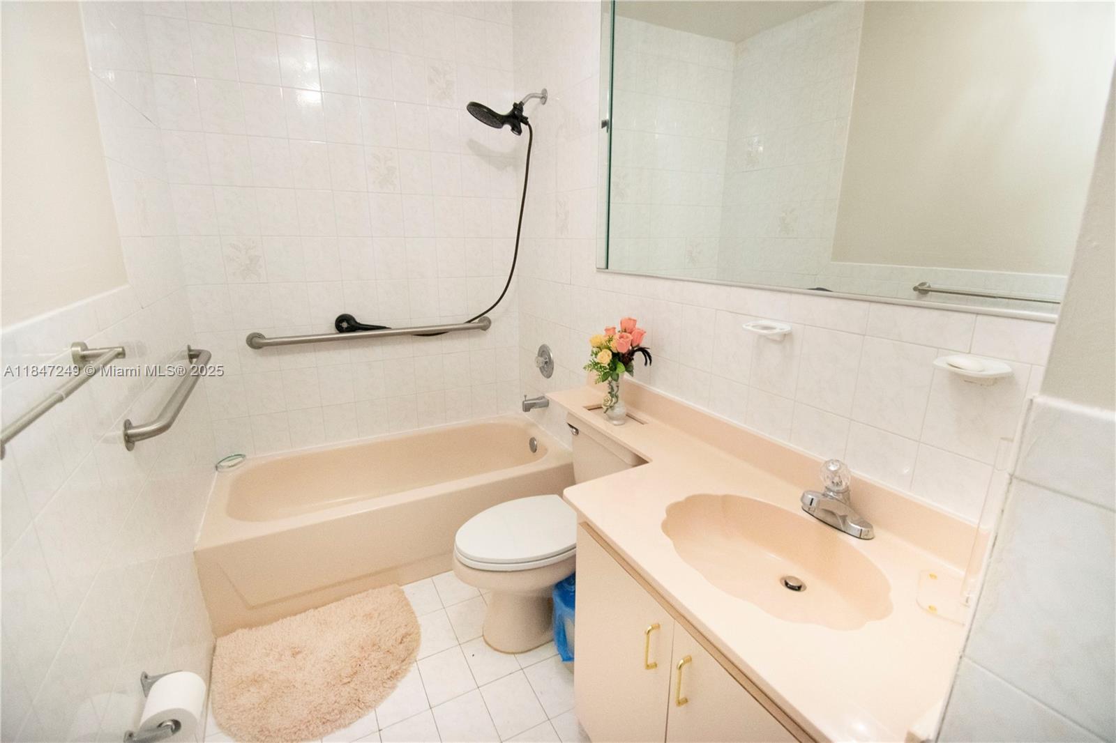 BIRD LAKES SOUTH SEC 2 - Residential