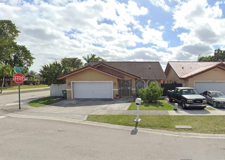 Awesome HOME!!! 4 Bedrooms, 2 Baths, Covered Terrace, 2 Car Garage, Corner Lot with fruit trees. Excellent schools in the area (including Charter Schools)
***Seller's will consider $5000 closing cost credit with a full price offer.***
***House was re-roofed in 2013***
