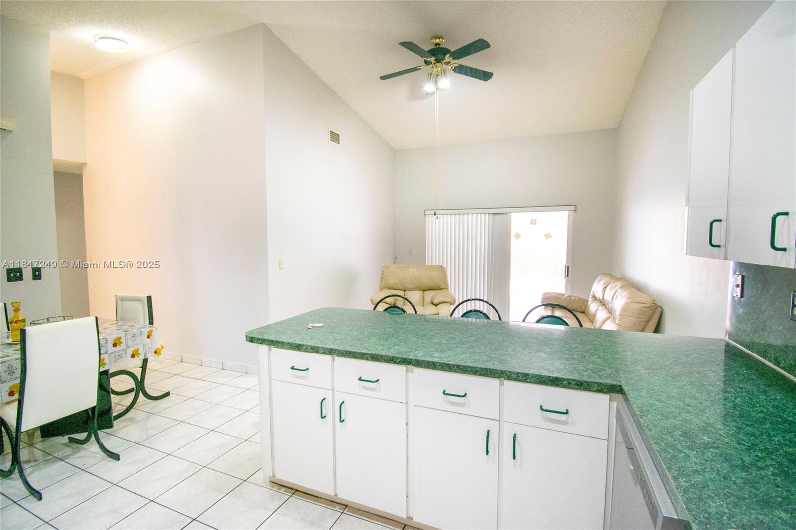 BIRD LAKES SOUTH SEC 2 - Residential