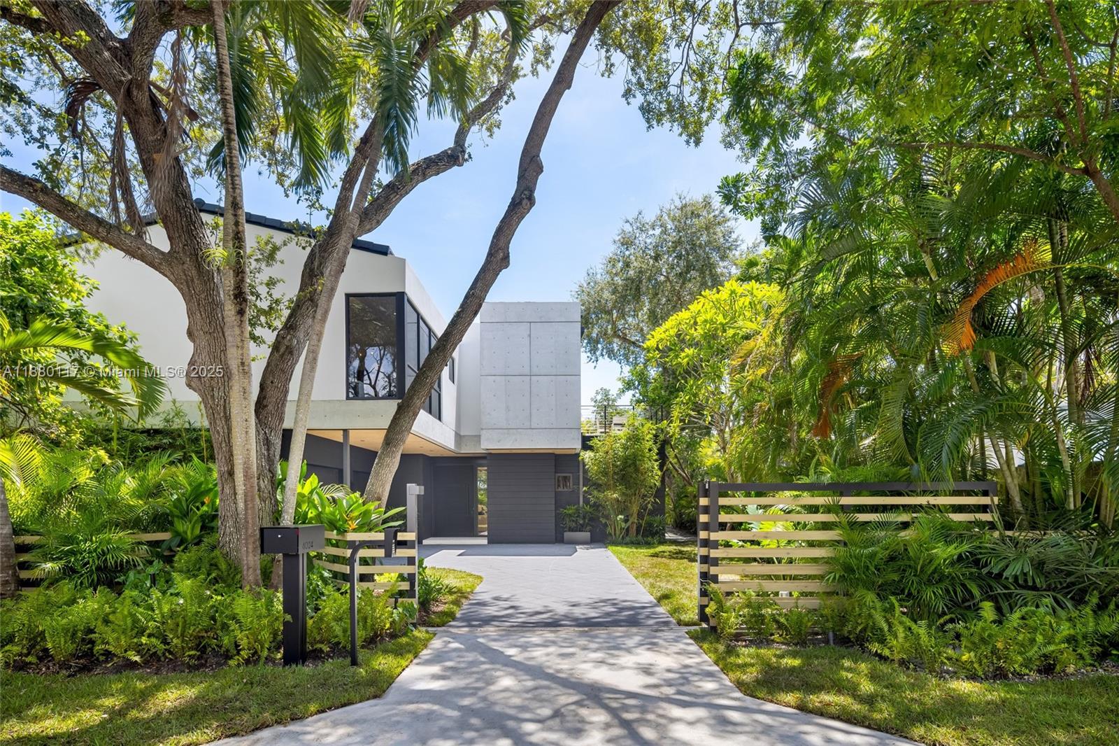 AMD PL OF BONITA PARK - Residential
