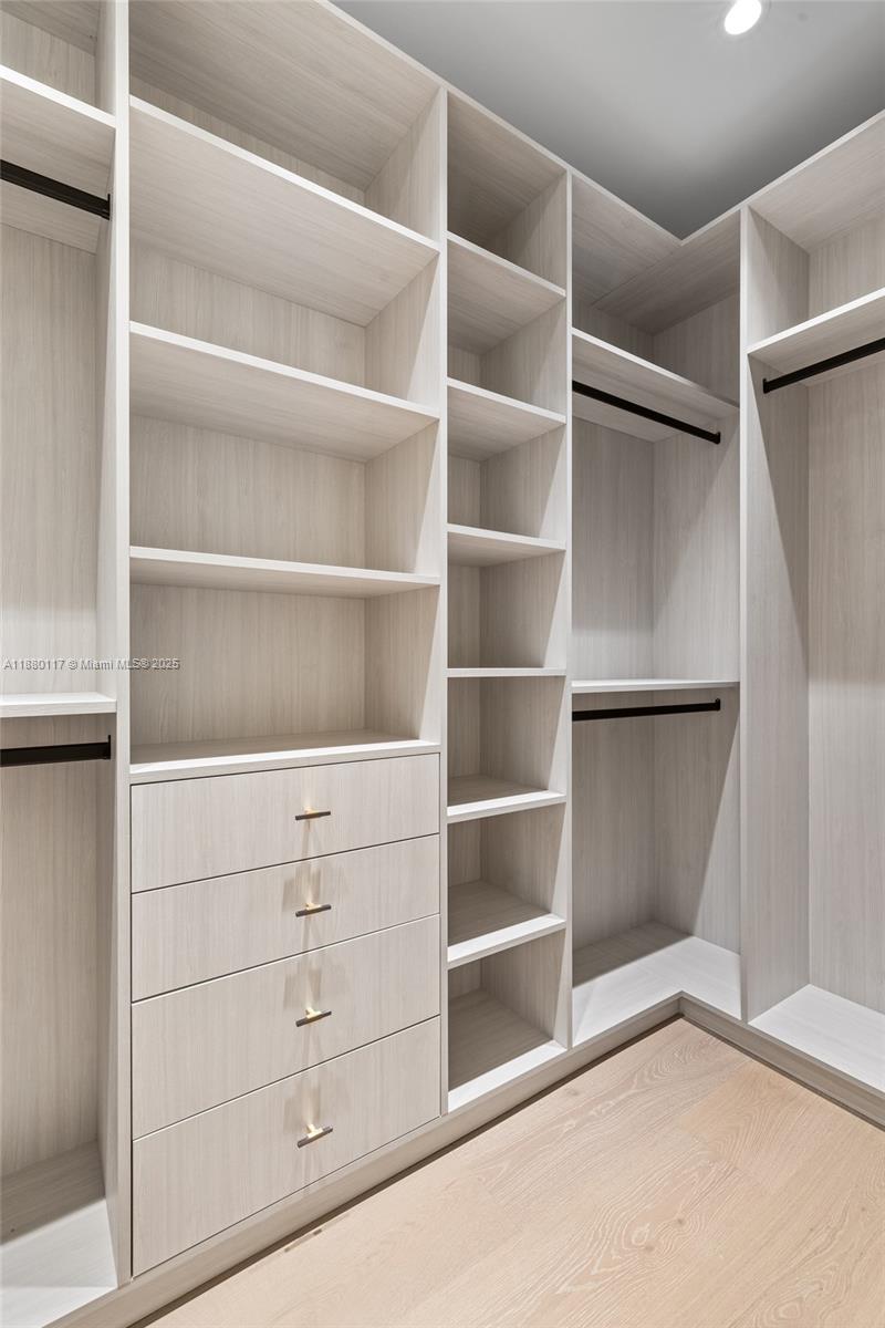 AMD PL OF BONITA PARK - Residential