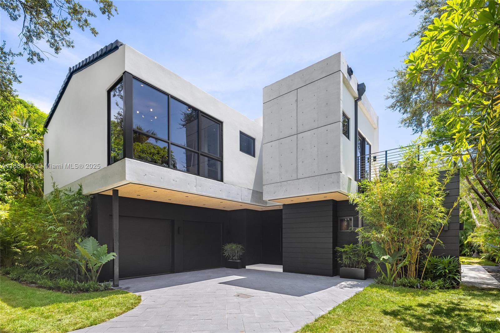 AMD PL OF BONITA PARK - Residential