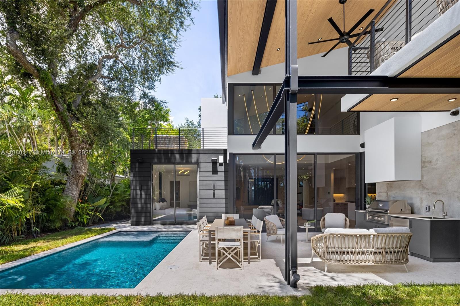 AMD PL OF BONITA PARK - Residential