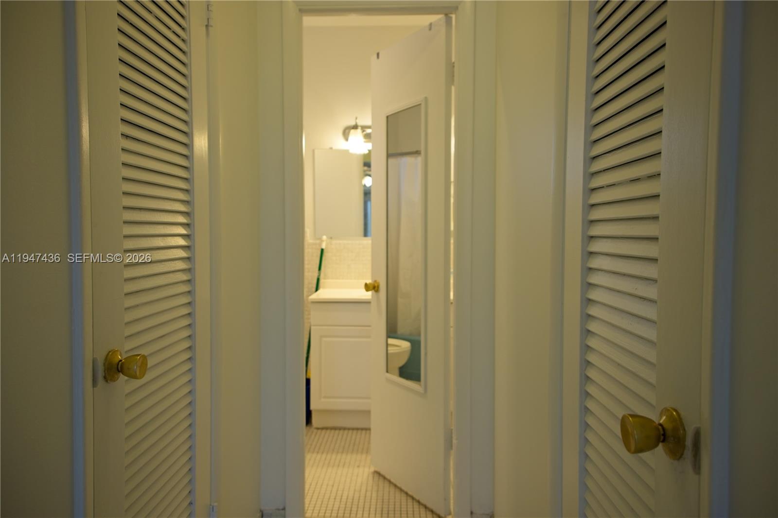 SHERIDAN LAKES CONDO APTS - Residential